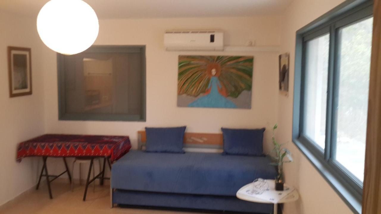 Kibbutz Nachshon Bed & Breakfast Екстериор снимка